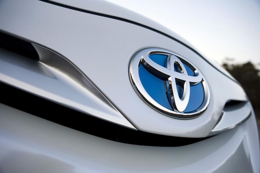  Toyota Camry HC-CV Concept 2009 года  (фото 7 из 20)